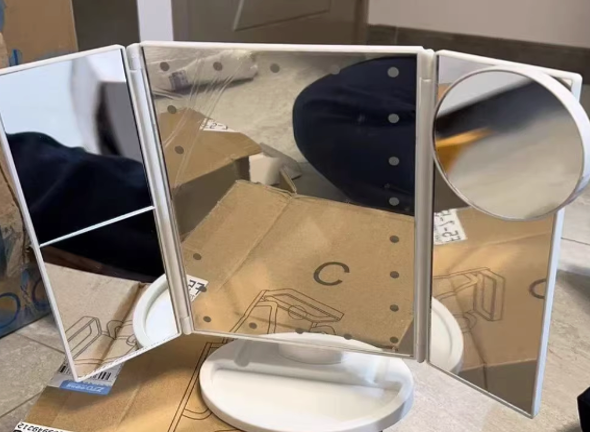 Makeup Mirror With Magnifying Panels