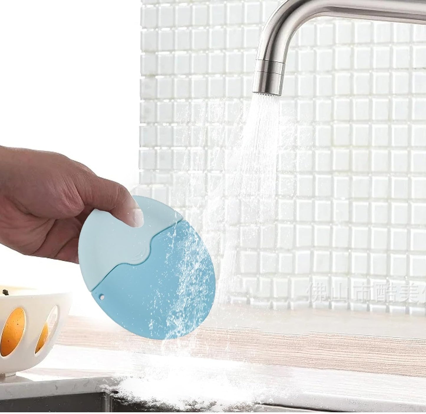 Refillable Roll-On Applicator Bottle for Sunscreen & Lotions