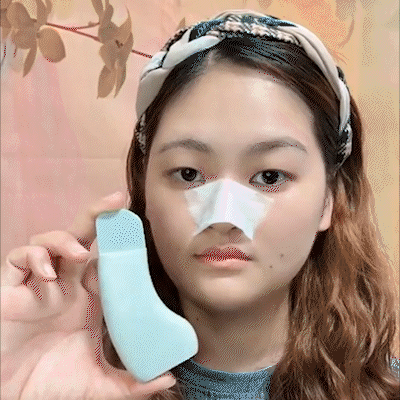 Blackhead Remover Tool, Silicone Face Scraper for Deep Cleansing (Pack Of 2)